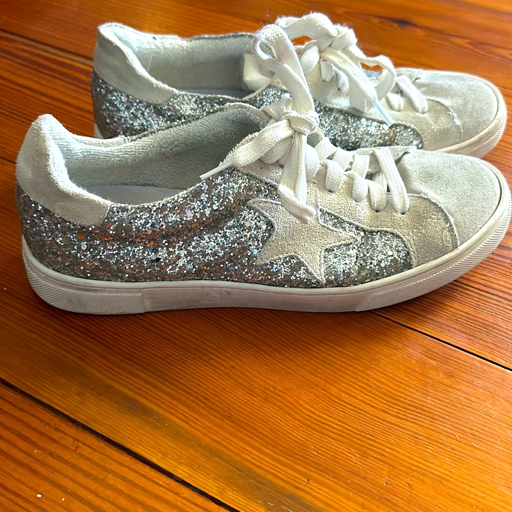 Steven by Steve Madden Silver Sparkle Star Sneakers